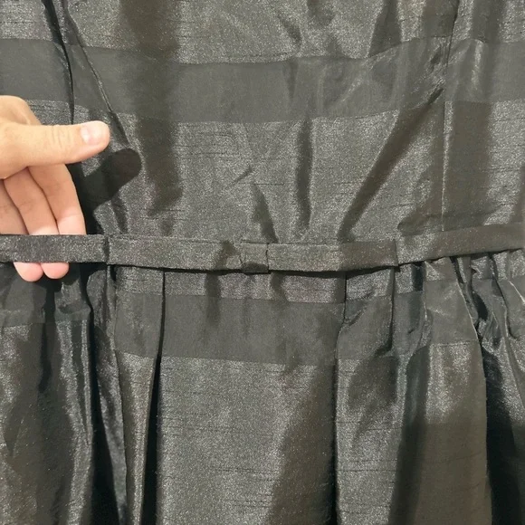 NWT Taylor Sleeveless Organza Little Black Cocktail Dress Sz 6 - Picture 11 of 13